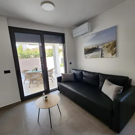 Brand New With Private Yard Allure Ii Lejlighed Zadar